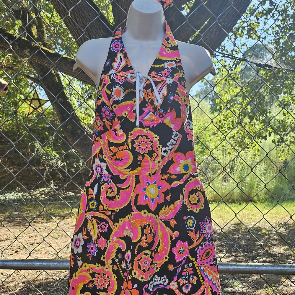 Vintage 70s Classique Psychedelic Paisley Halter Dress